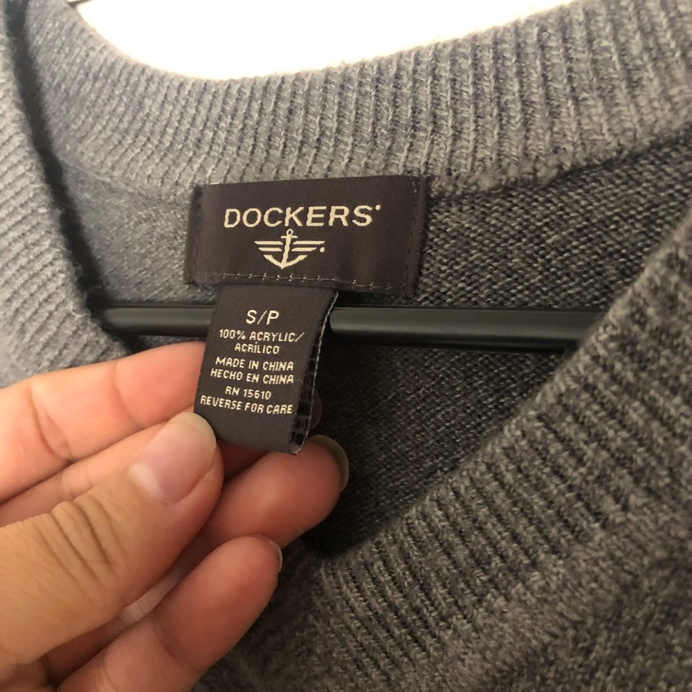 Docker Gray Sweater (S)